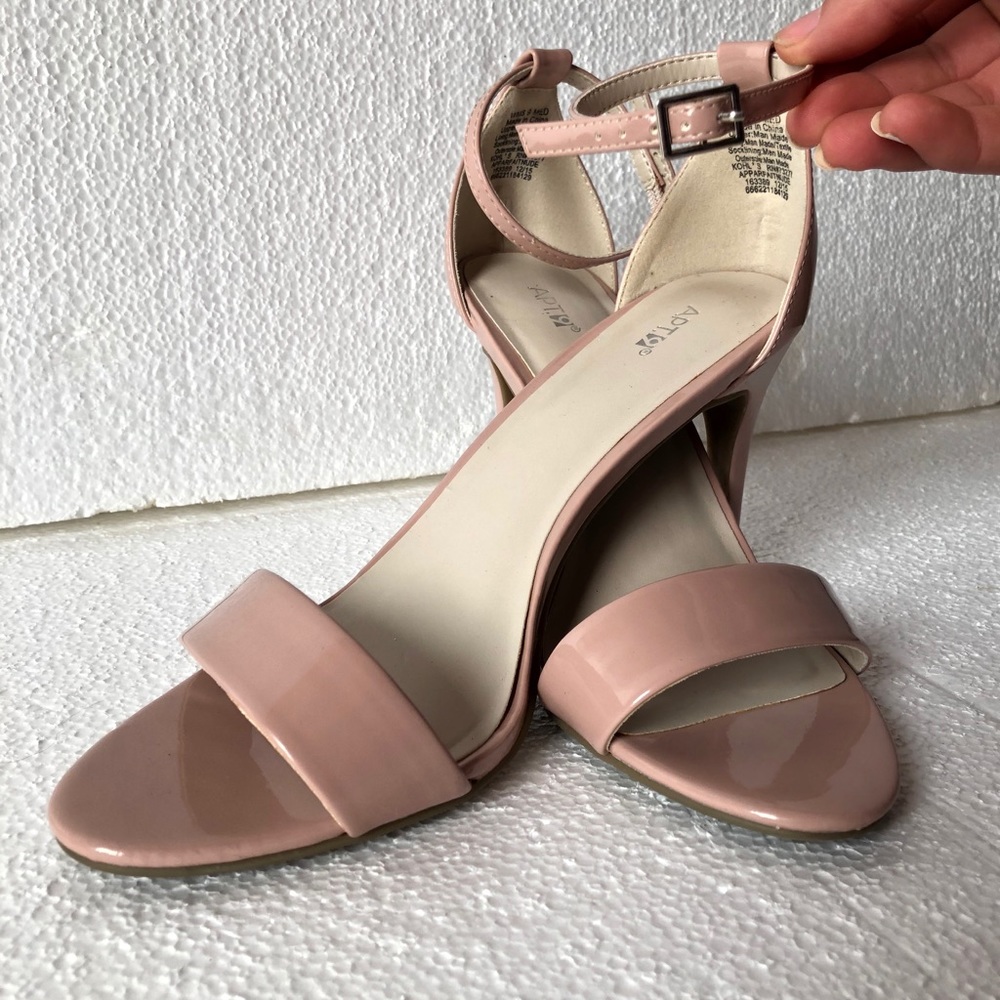 Apt. 9 blush pink open toe spring/summer heels